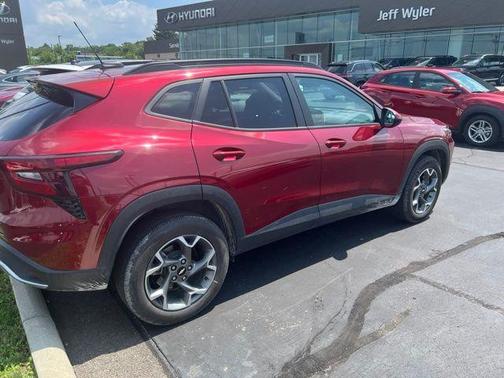 Crimson Metallic 2025 Chevrolet Trax LT