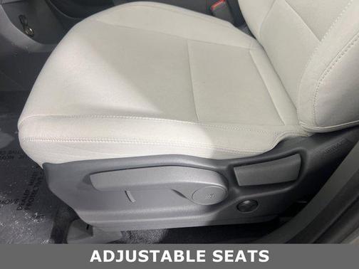 2025 Hyundai SANTA FE SE