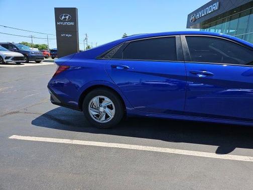 Intense Blue 2025 Hyundai ELANTRA SE