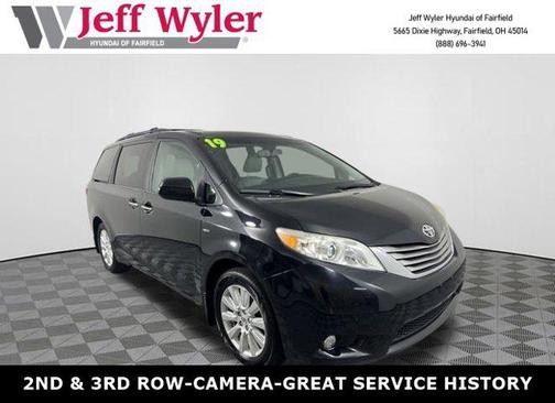 2017 Toyota Sienna XLE