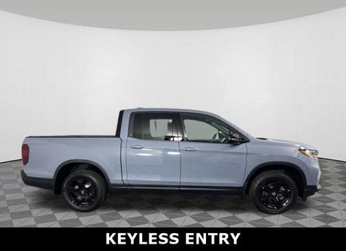 2025 Honda Ridgeline Black