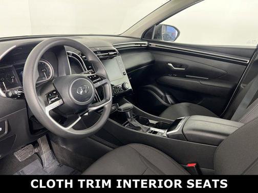 2023 Hyundai TUCSON SE
