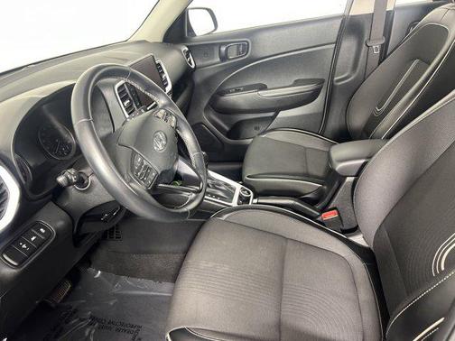 2022 Hyundai VENUE Limited