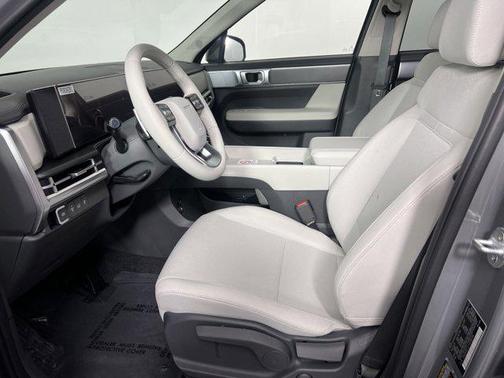 2025 Hyundai SANTA FE SE