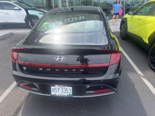 2023 Hyundai SONATA SE