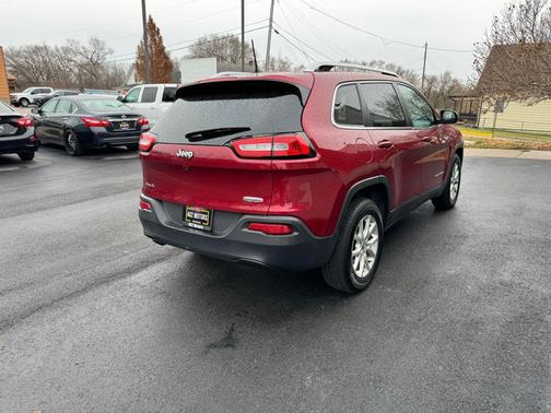 2017 Jeep Cherokee Sport