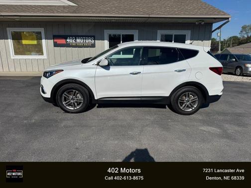 Pearl White 2018 Hyundai Santa Fe Sport 2.4L