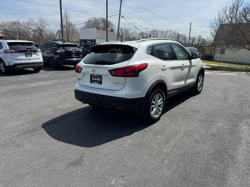 2018 Nissan Rogue Sport SV