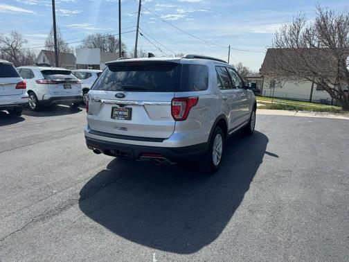 Silver 2018 Ford Explorer XLT