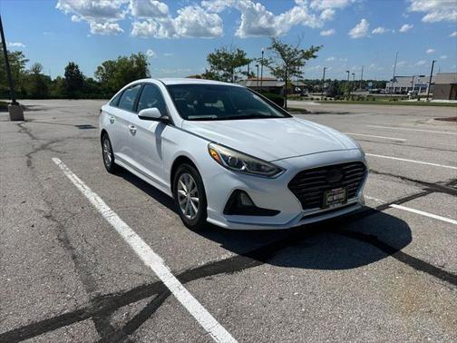 2018 Hyundai SONATA SE