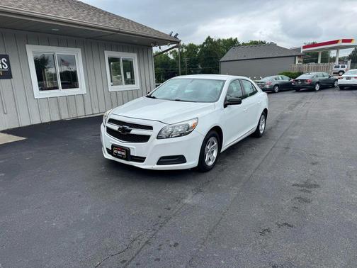 2013 Chevrolet Malibu 1LS