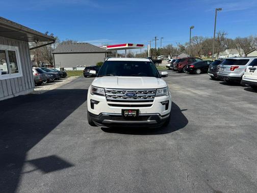 White 2018 Ford Explorer Limited