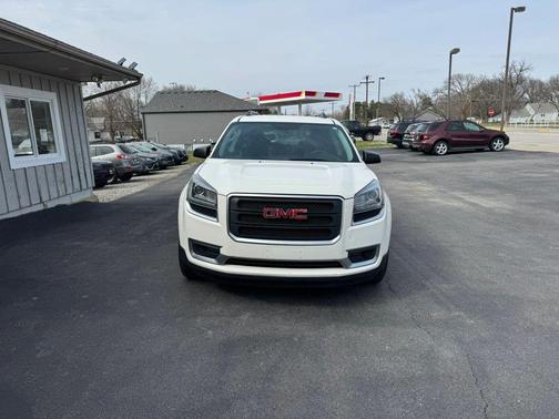 White 2014 GMC Acadia SLE-2