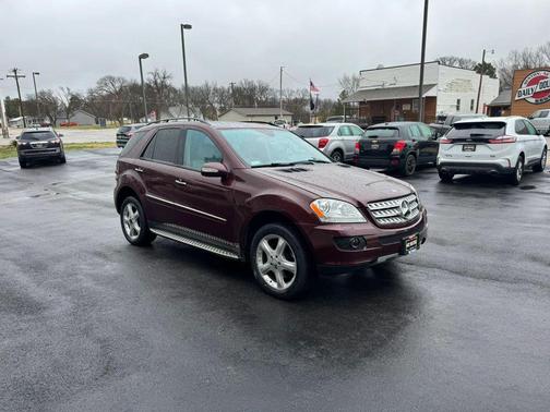 Maroon 2008 Mercedes-Benz M-Class 4MATIC