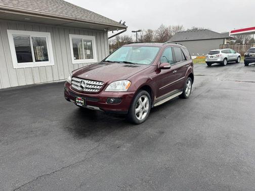 Maroon 2008 Mercedes-Benz M-Class 4MATIC