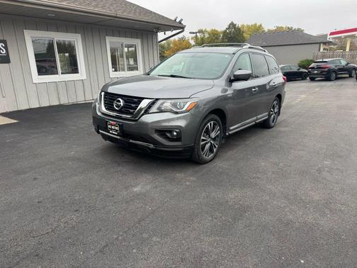 2018 Nissan Pathfinder Platinum