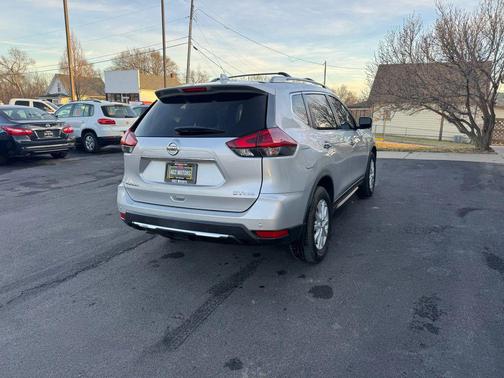 2020 Nissan Rogue SV