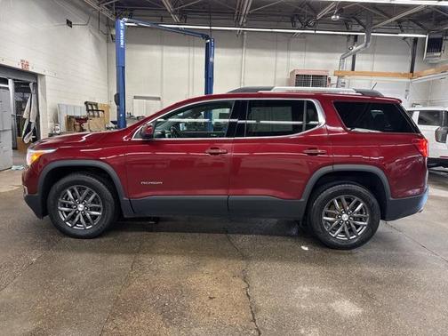2017 GMC Acadia SLT-1