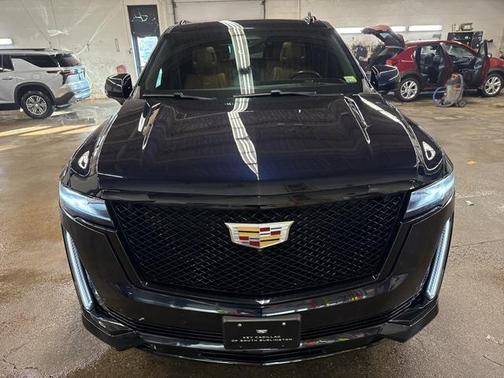 2022 Cadillac Escalade Sport