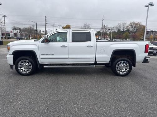 2017 GMC Sierra 2500 Denali