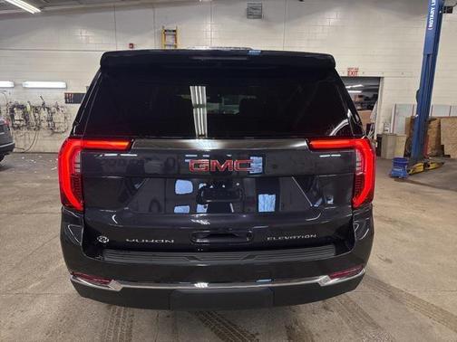 2026 GMC Yukon XL 4WD Elevation