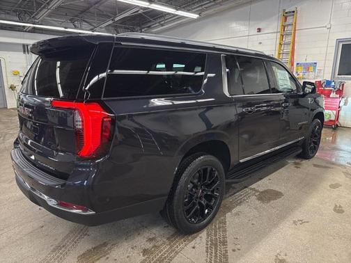 2026 GMC Yukon XL 4WD Elevation