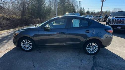 2017 Toyota Yaris iA Base