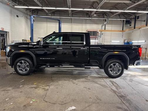 2026 GMC Sierra 2500 SLT