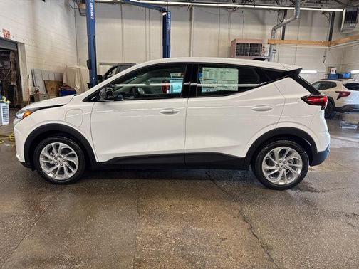 Summit White 2027 Chevrolet Bolt LT FWD
