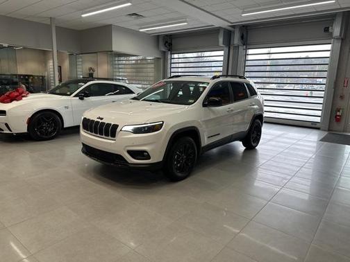 2023 Jeep Cherokee Altitude