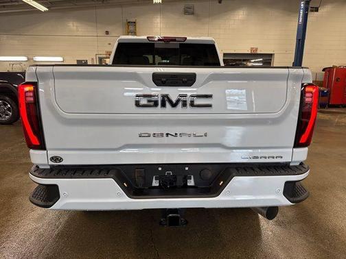 Glacier White Tricoat 2026 GMC Sierra 2500 Denali Ultimate