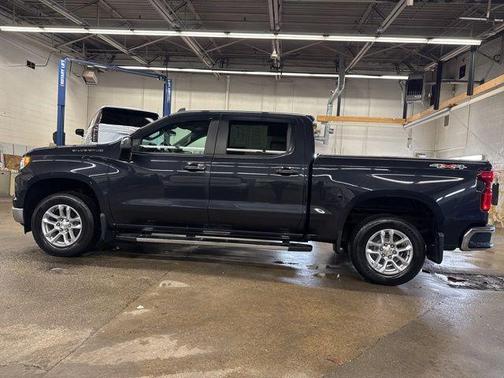 Dark Ash Metallic 2022 Chevrolet Silverado 1500 LT