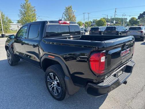 2023 GMC Canyon Base
