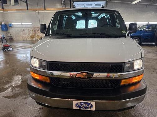 2025 Chevrolet Express 3500 RWD 3500 Extended Wheelbase WT