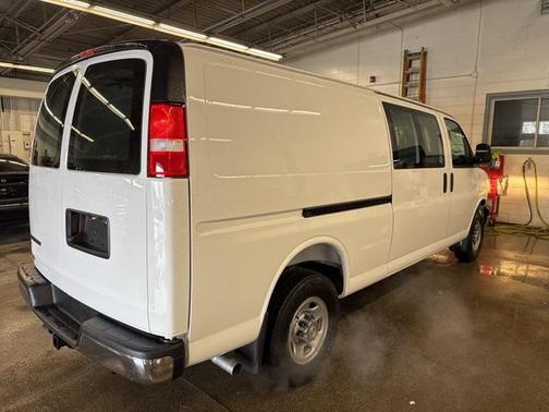2025 Chevrolet Express 3500 RWD 3500 Extended Wheelbase WT