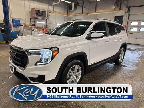 Summit White 2023 GMC Terrain SLE