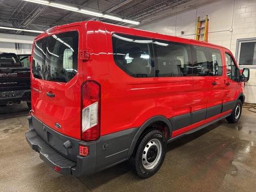 2017 Ford Transit-350 XL