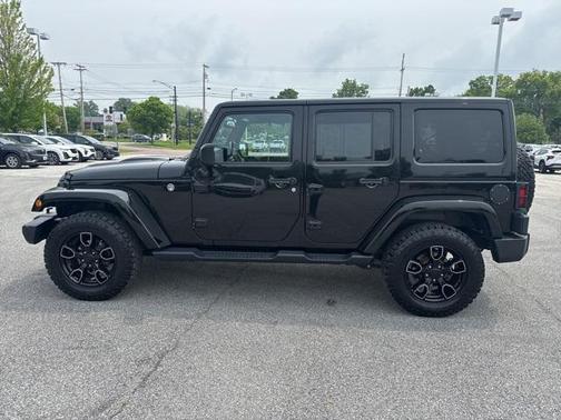 2017 Jeep Wrangler Unlimited Sahara