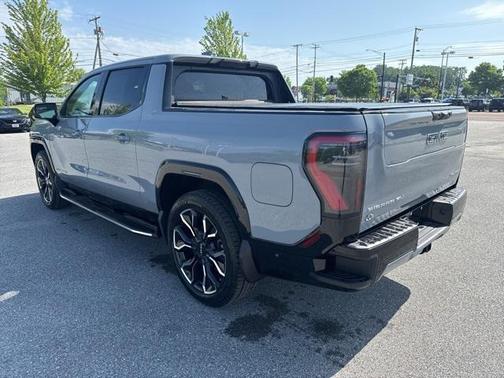 2024 GMC Sierra EV Denali Edition 1