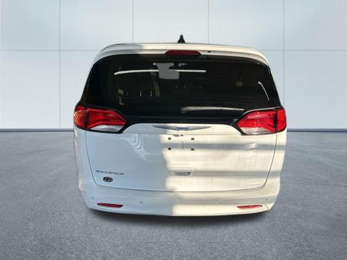 2019 Chrysler Pacifica L