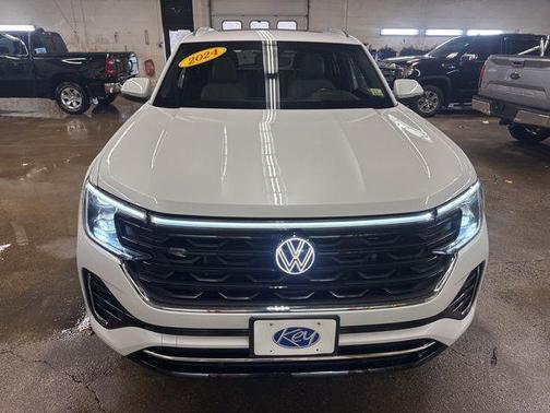 2024 Volkswagen Atlas Cross Sport 2.0T SEL