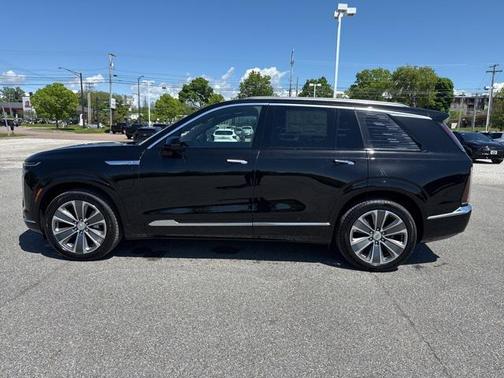 2026 Cadillac VISTIQ Luxury