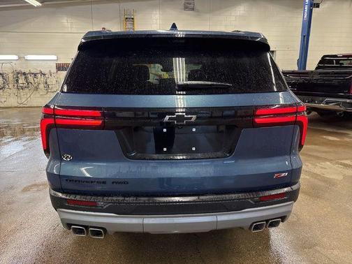 Lakeshore Blue Metallic 2026 Chevrolet Traverse AWD Z71