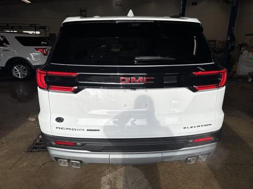 2026 GMC Acadia Elevation AWD