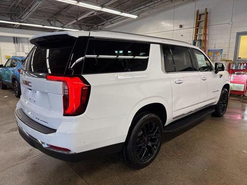 Summit White 2026 GMC Yukon XL 4WD Elevation