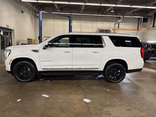 2026 GMC Yukon XL 4WD Elevation