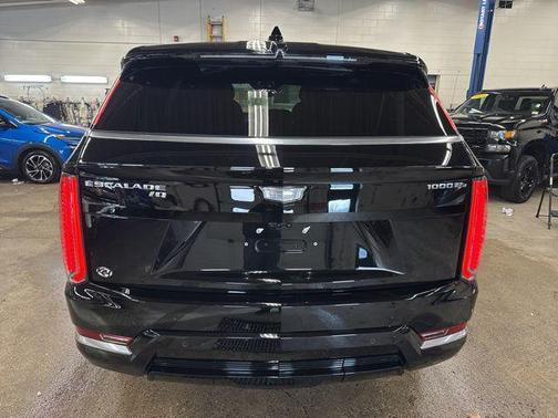 2025 Cadillac Escalade IQ Luxury 1