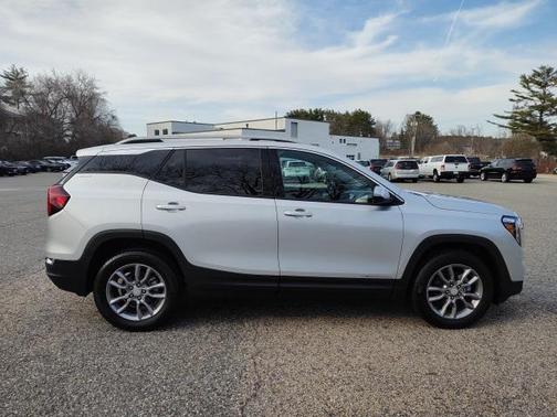 2022 GMC Terrain SLT