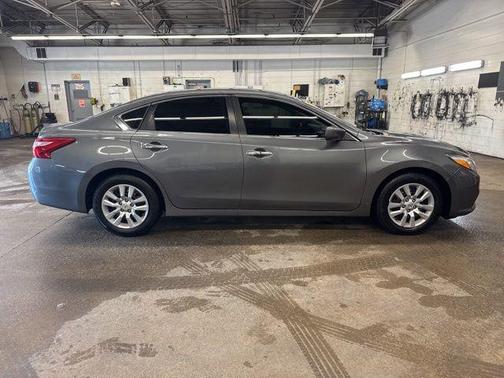 Gun Metallic 2017 Nissan Altima 2.5 S