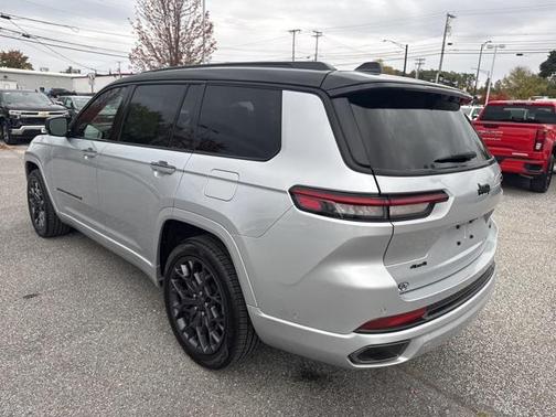 2023 Jeep Grand Cherokee L Summit Reserve